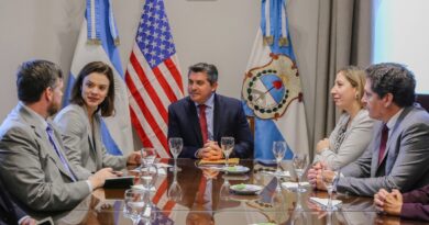 El gobernador Orrego recibió a encargada de Negocios de la Embajada de Estados Unidos en Argentina
